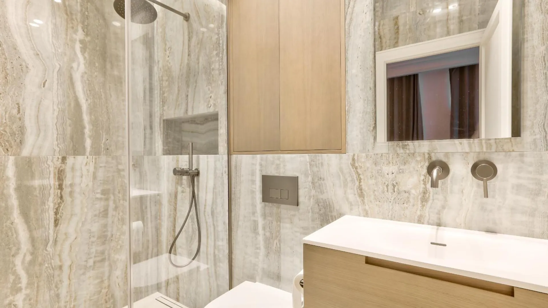 Urban Flat 191 - Luxury 3 Bedroom Apartment - Madeleine Paris