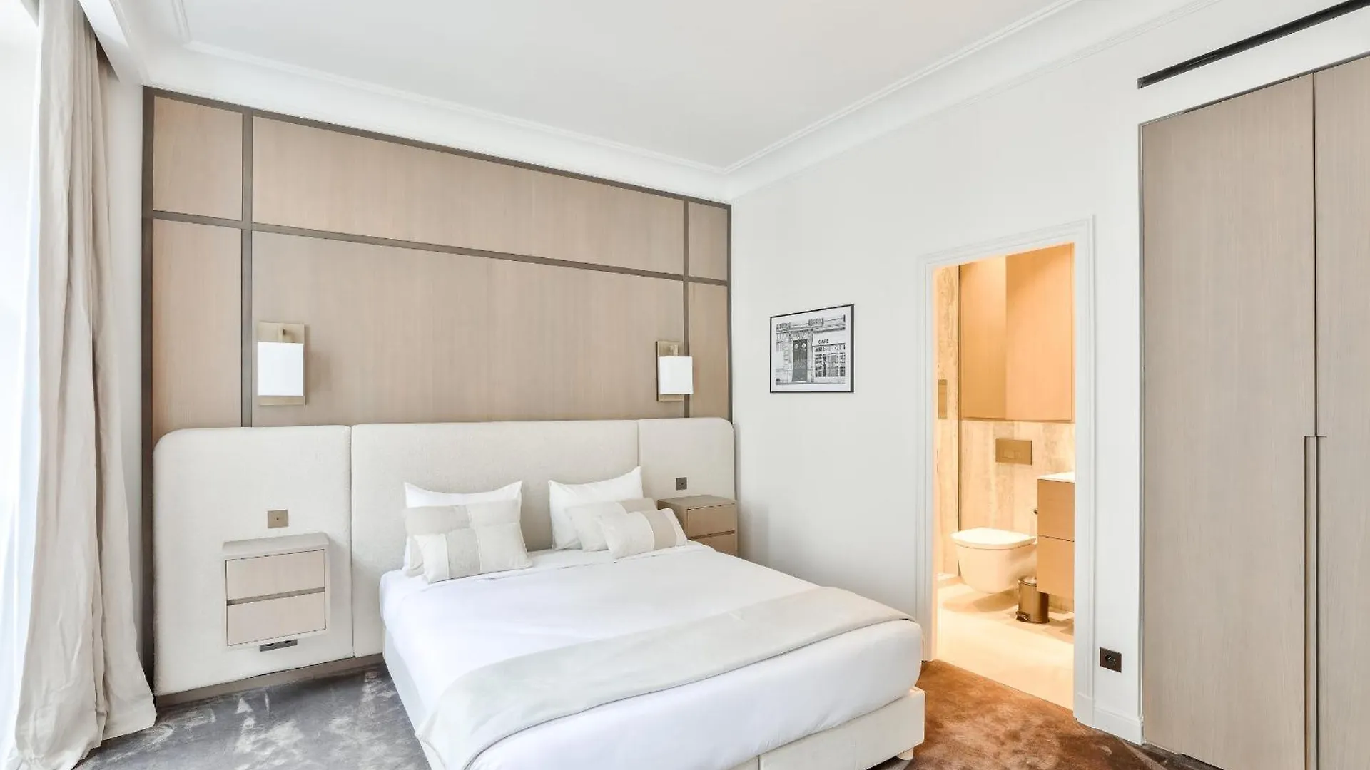 Urban Flat 191 - Luxury 3 Bedroom Apartment - Madeleine Paris 0*,  France