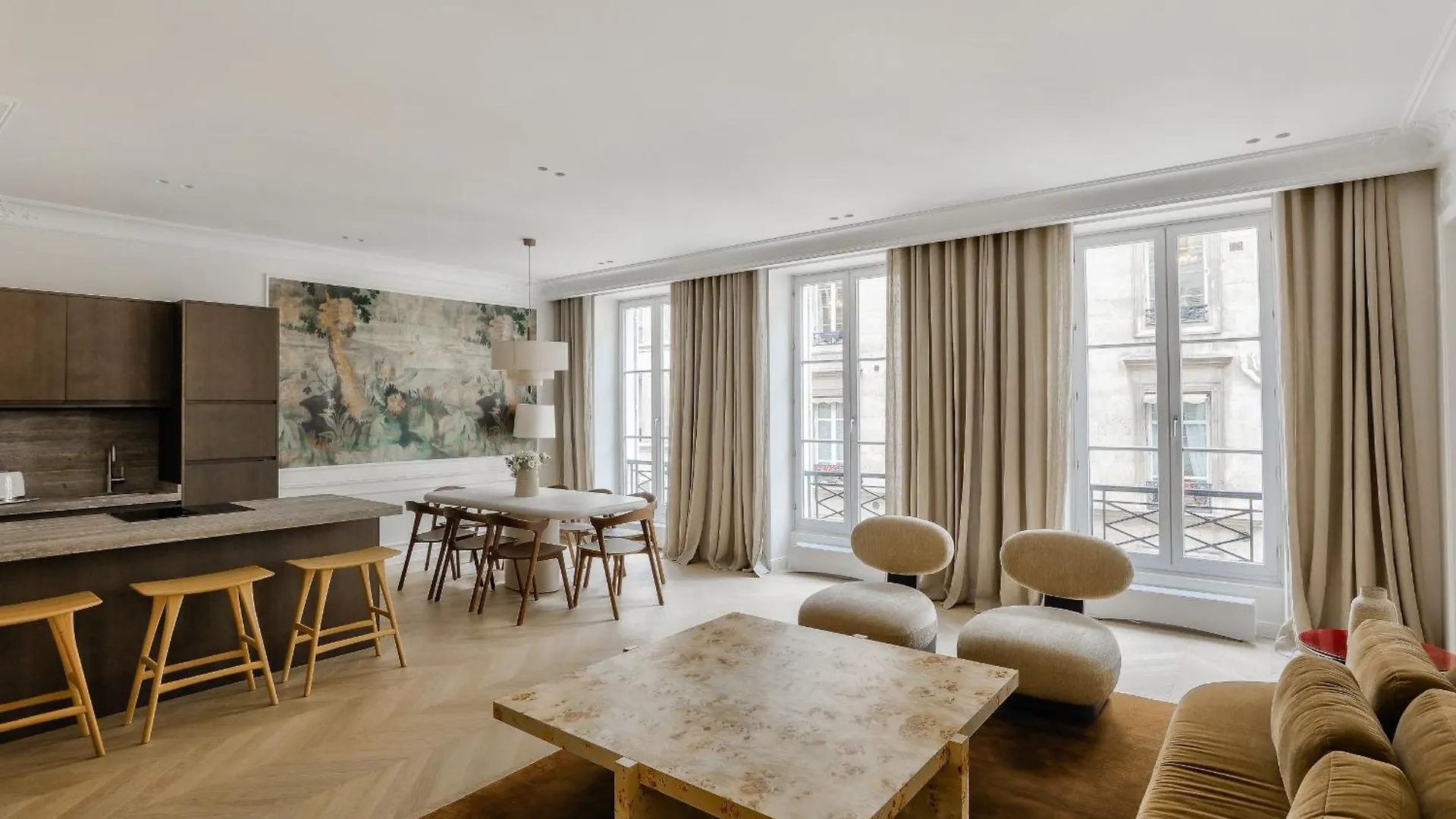 Urban Flat 191 - Luxury 3 Bedroom Apartment - Madeleine contacts